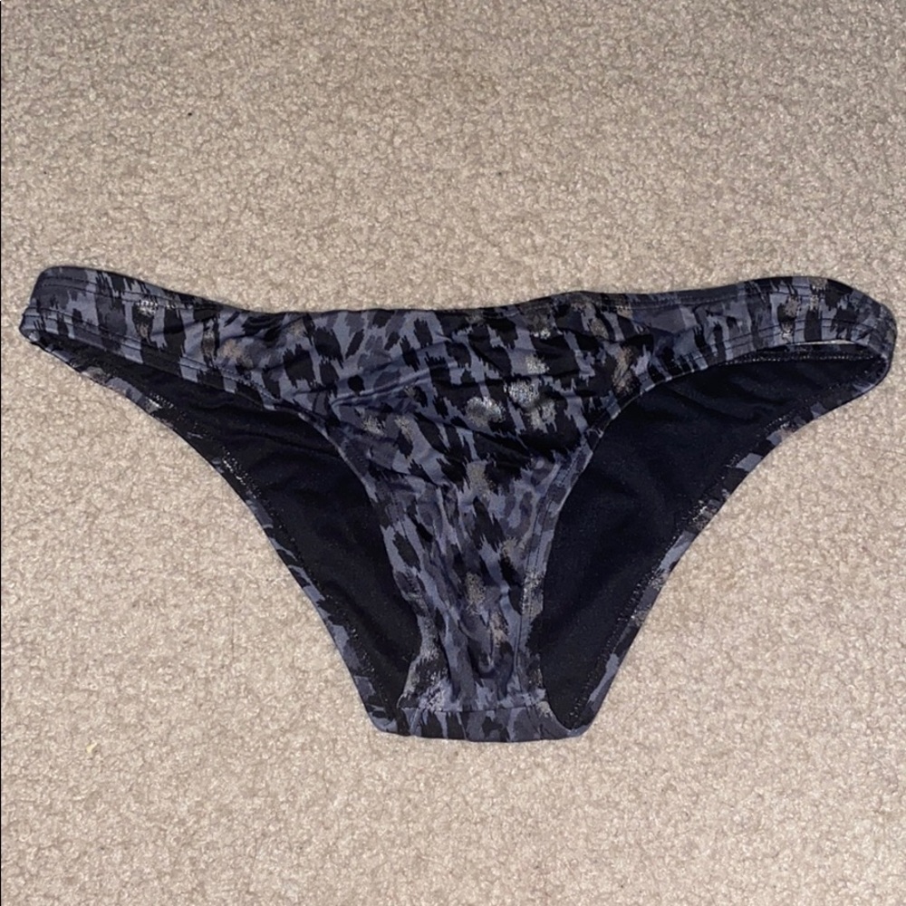 BillaBONG grey & black cheetah print bikini bottom